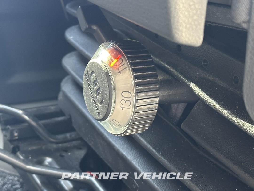 frontLeft : Volkswagen Crafter 177pk Containere pentru
