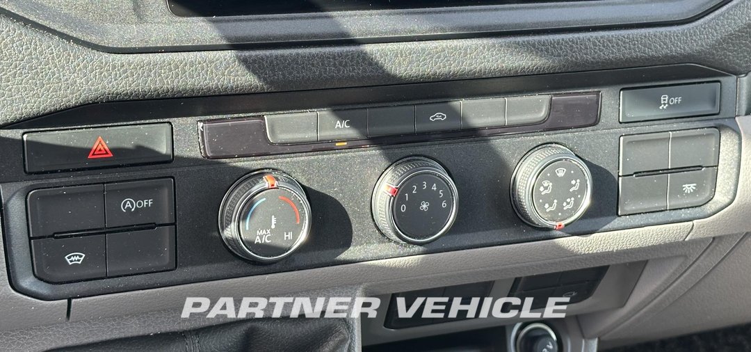 frontLeft : Volkswagen Crafter 177pk Containere pentru