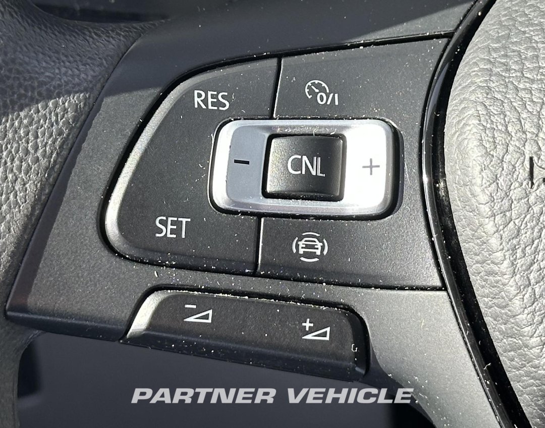 frontLeft : Volkswagen Crafter 177pk Containere pentru