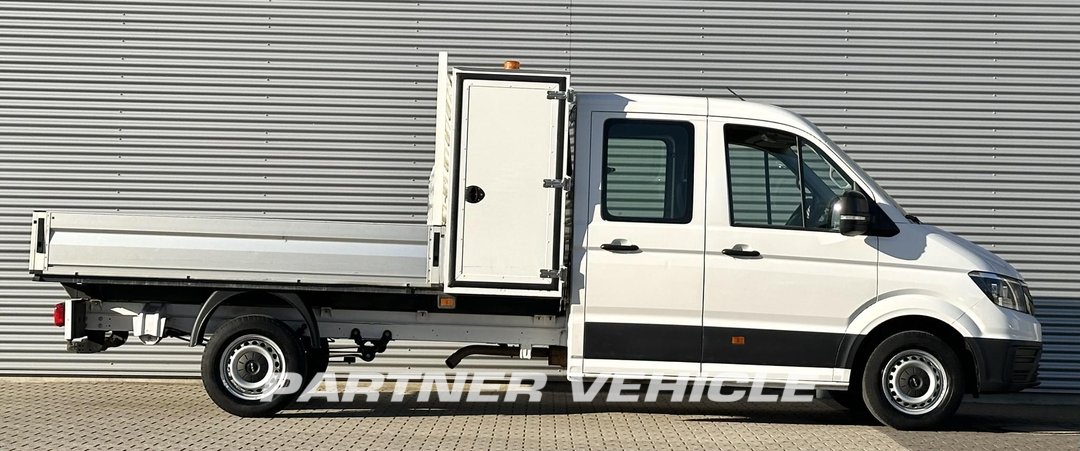 frontLeft : MAN TGE 3.180 Open