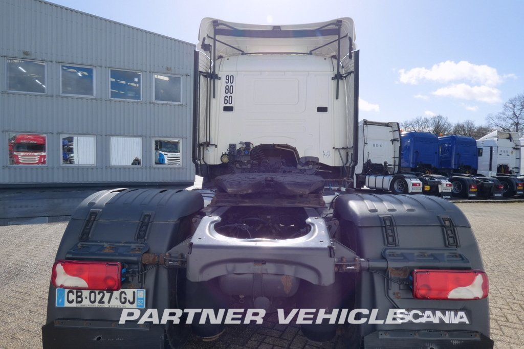 frontLeft : Scania G420 Trekkvogn