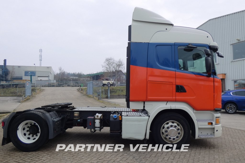 frontLeft : Scania G410 Tractor Unit