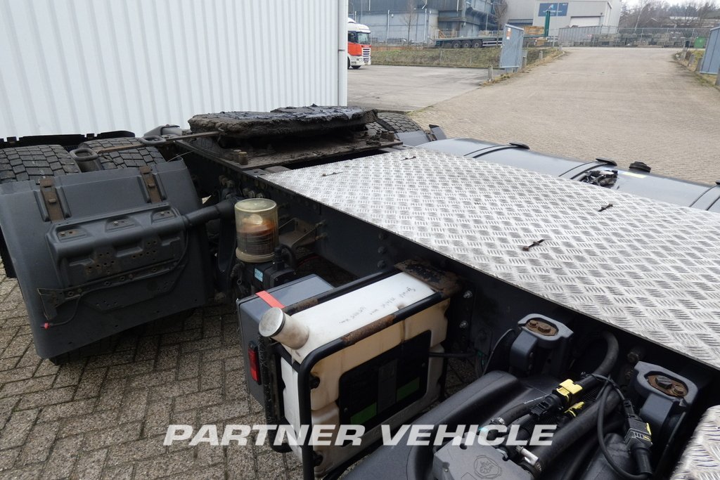 frontLeft : Scania G410 Tractor Unit