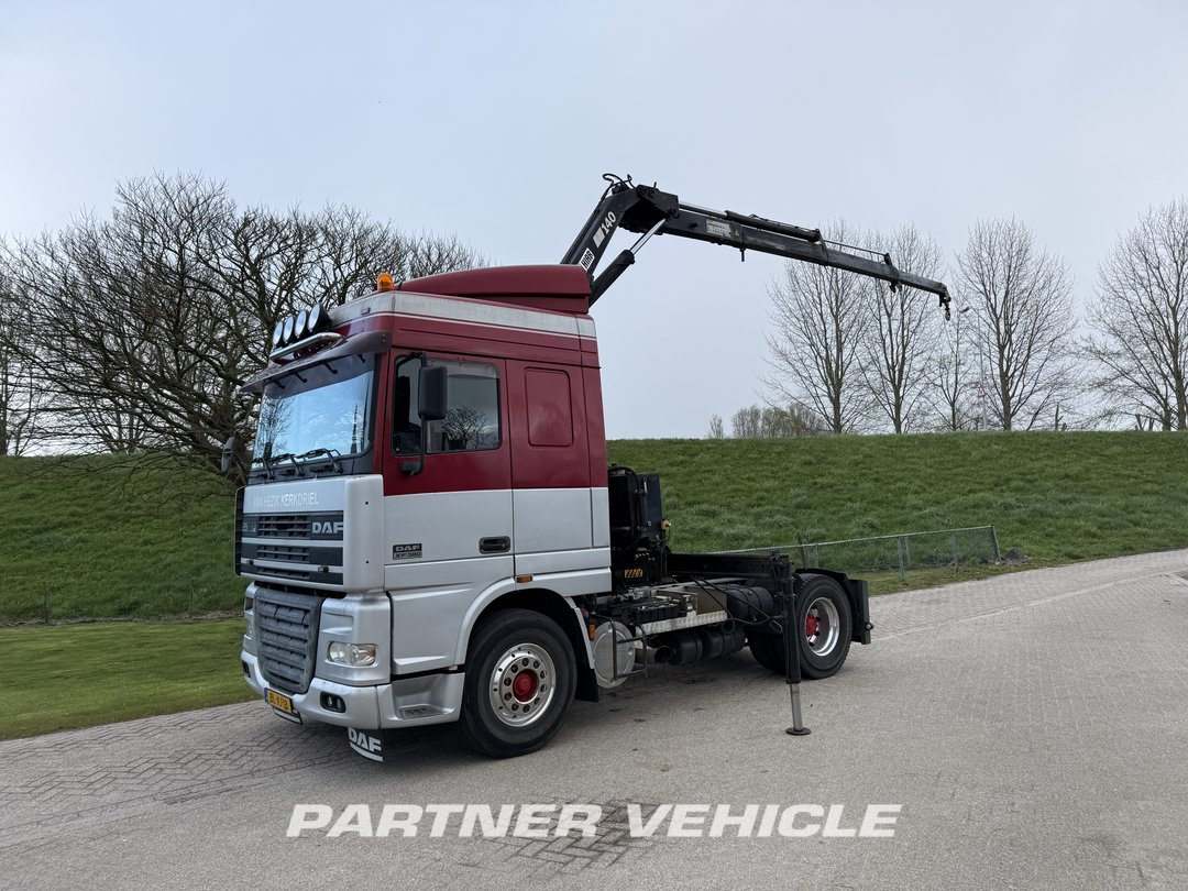 frontLeft : DAF XF95.380 Trækker