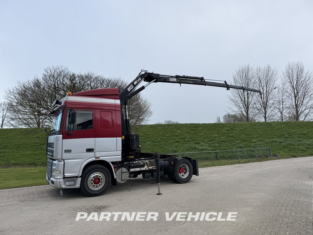 frontLeft : DAF XF95.380 Trækker