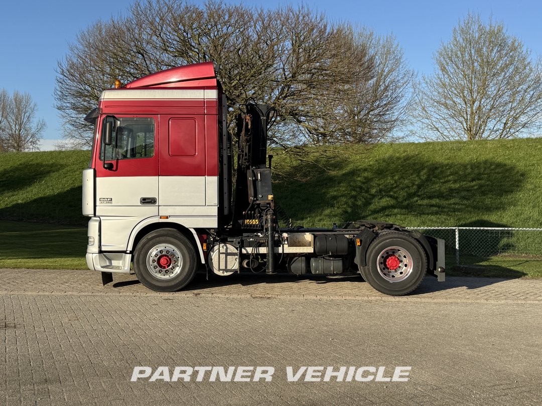 frontLeft : DAF XF95.380 Trækker