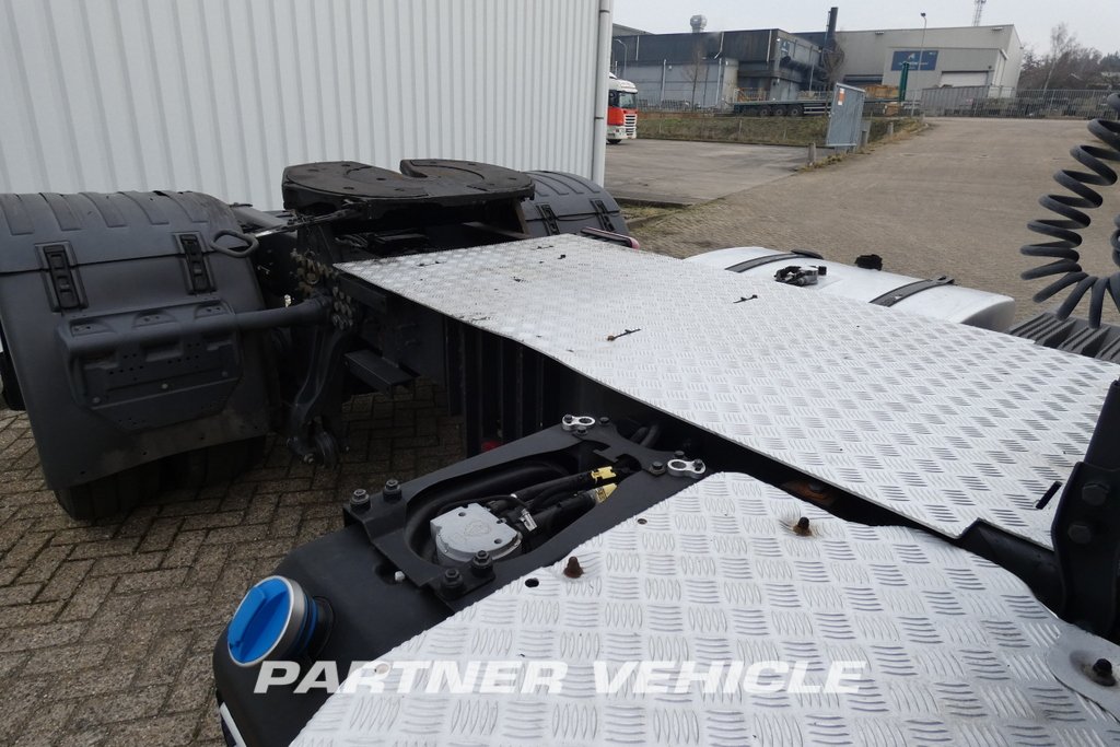 frontLeft : Scania G440 Trekkvogn