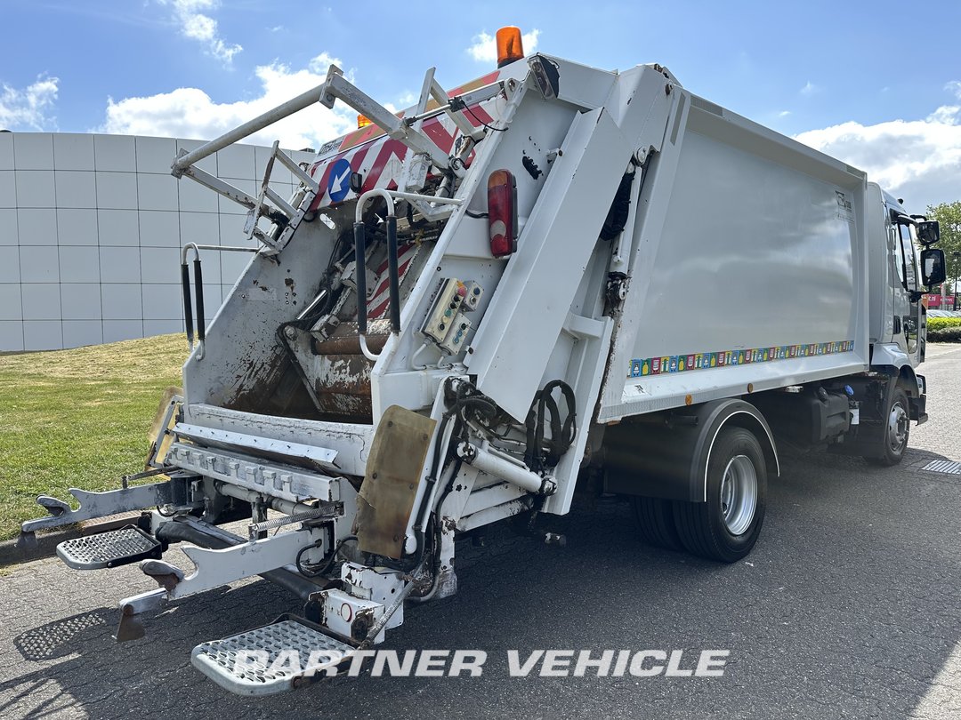 frontLeft : Renault Midlum 220 Roska-auto