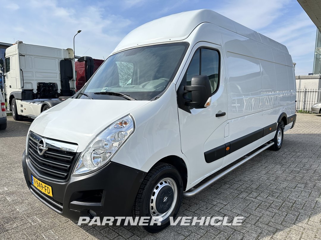 frontLeft : Opel Movano 140PK Kastenwagen