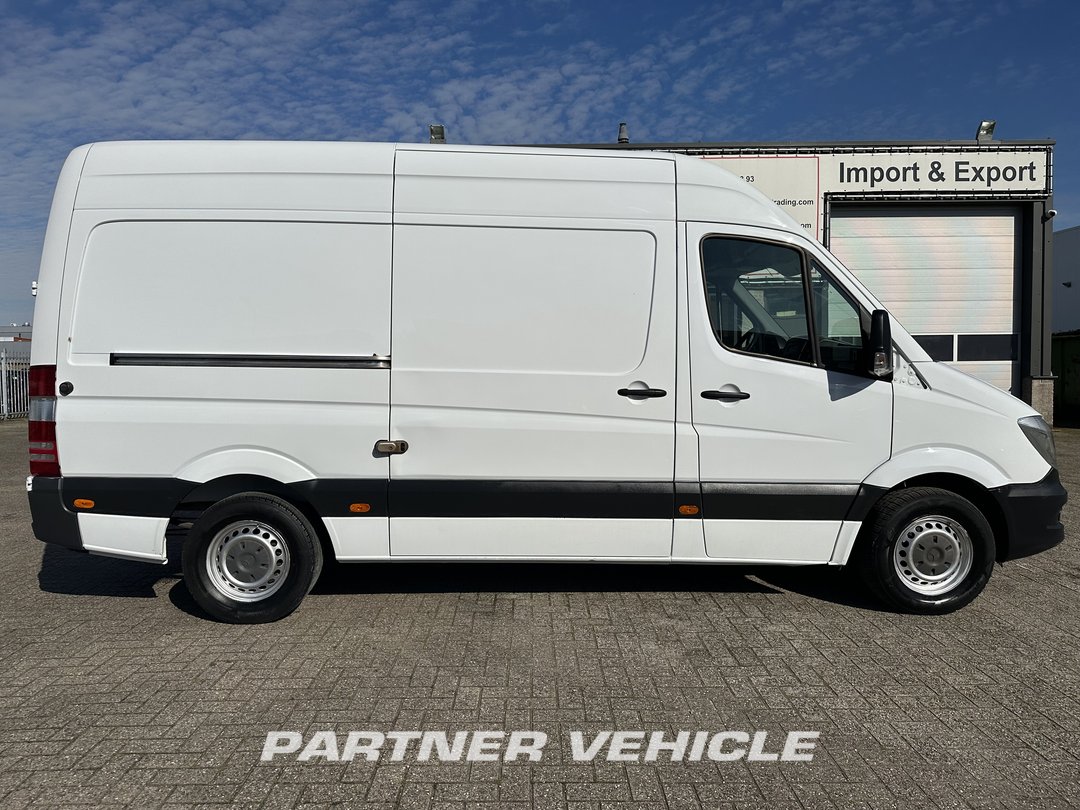 frontLeft : Opel Movano 140PK Kastenwagen