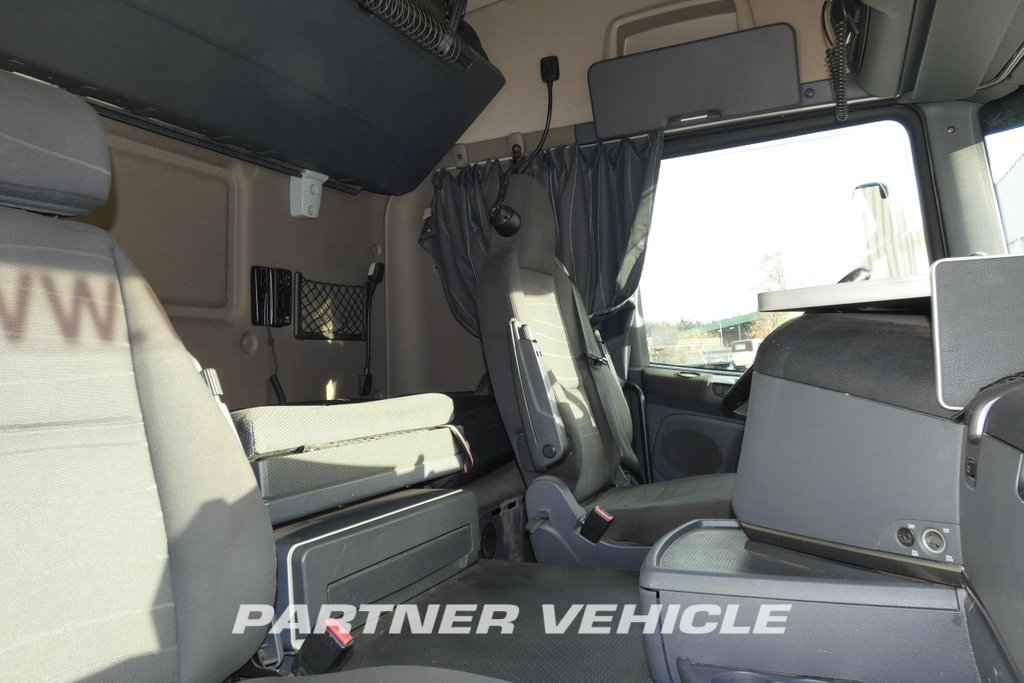 frontLeft : Scania G410 Тягач