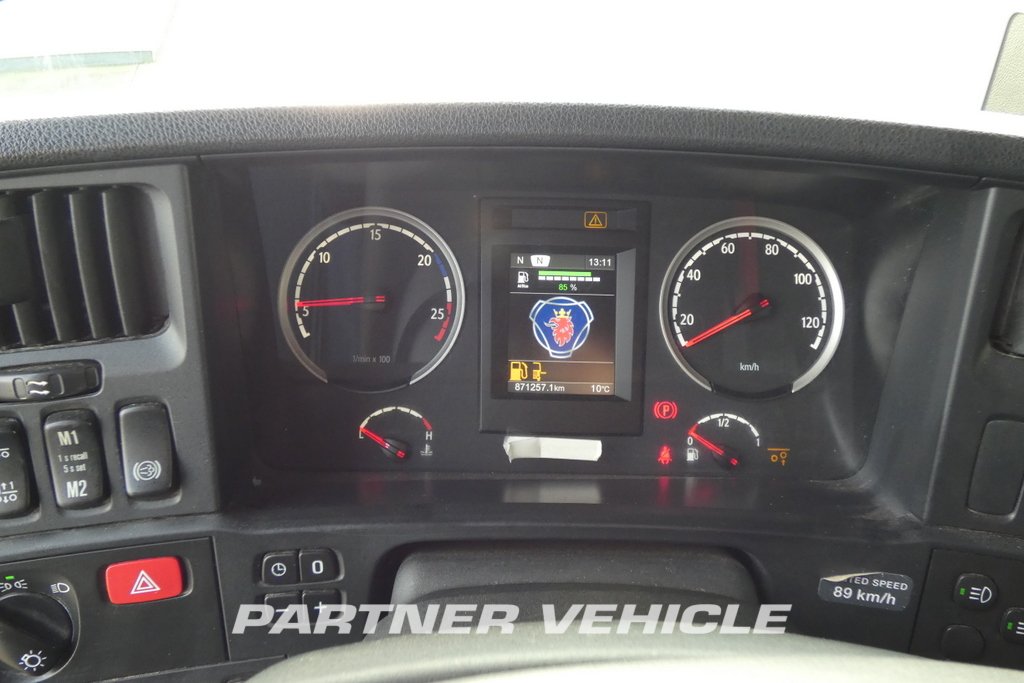 frontLeft : Scania G410 Тягач