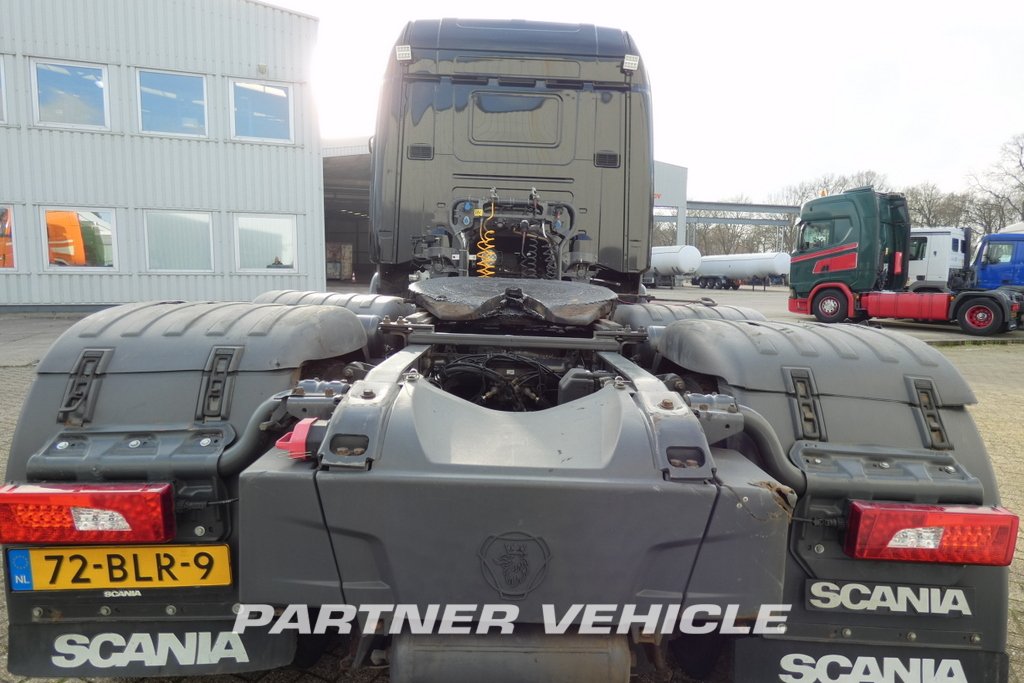 frontLeft : Scania G410 Тягач