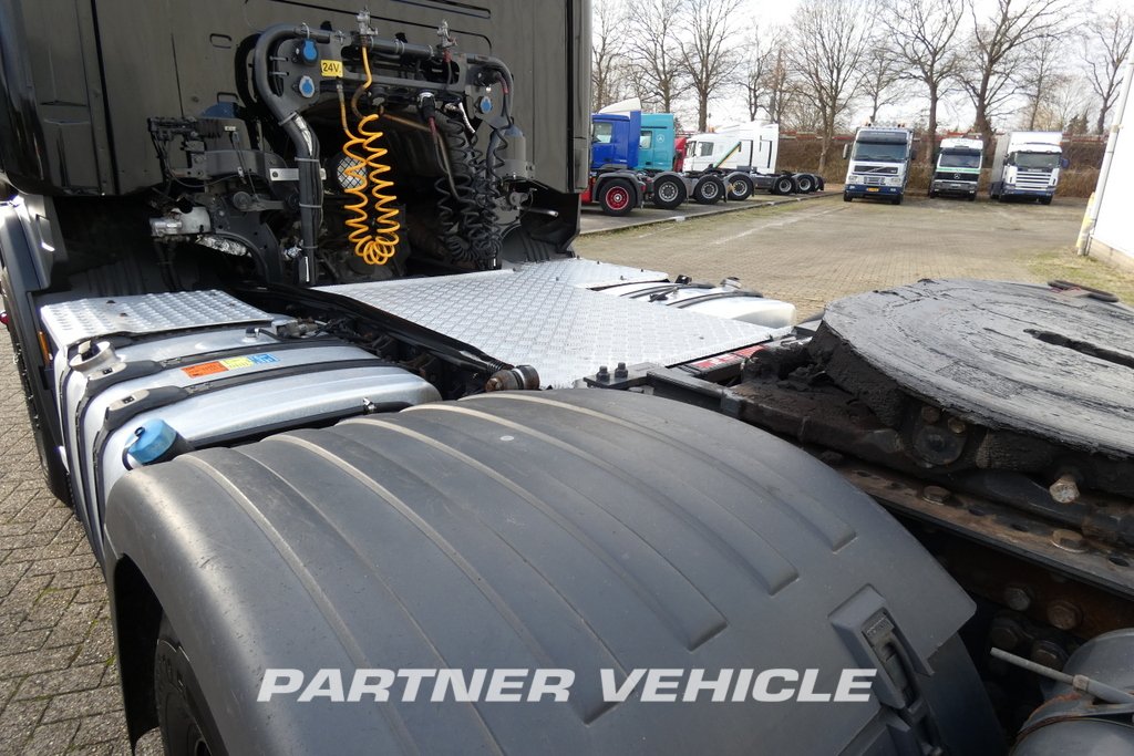 frontLeft : Scania G410 Тягач