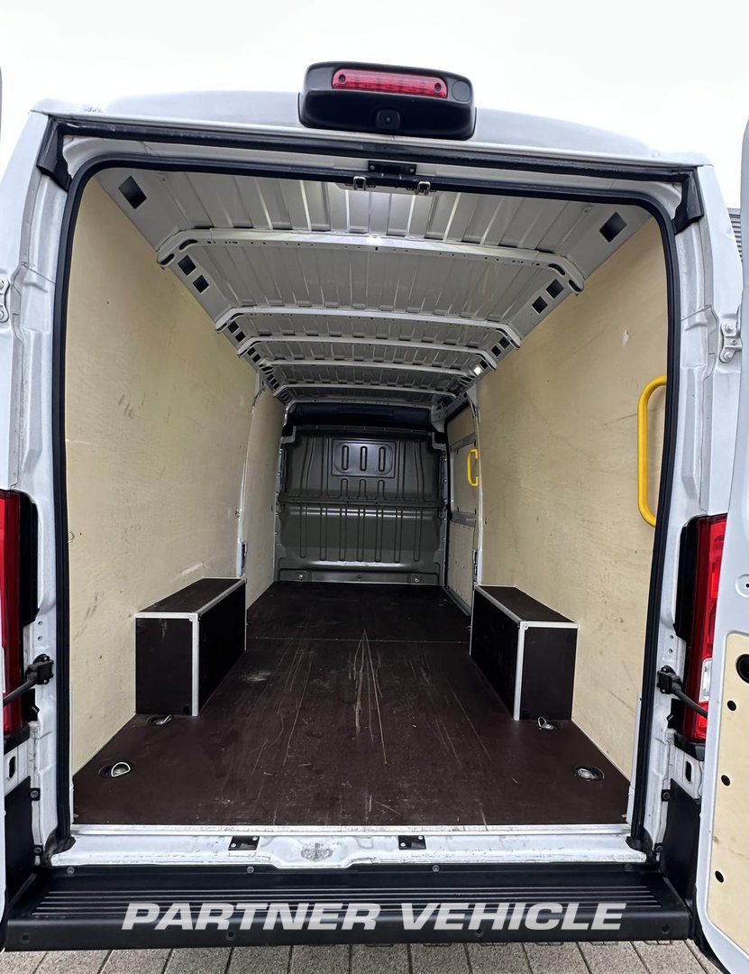 frontLeft : Fiat Ducato 180PK Kastenwagen