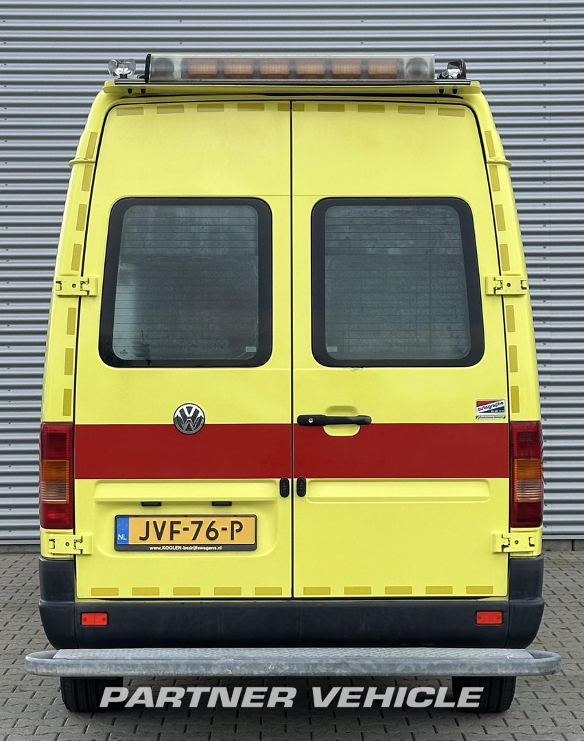 frontLeft : Volkswagen  Hitna pomoć