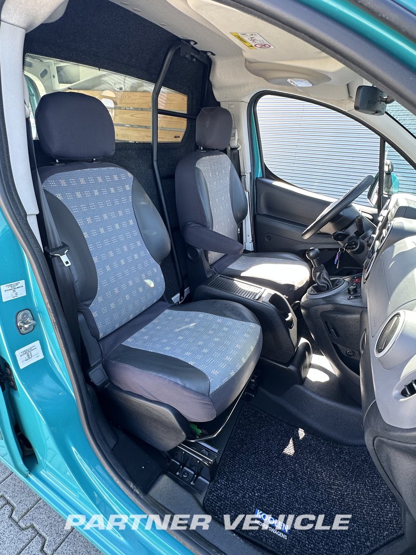 frontLeft : Peugeot  Minibussar skåpbilar
