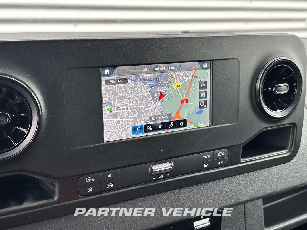 frontLeft : Mercedes Sprinter 317 CDI Gesloten bestelwagen