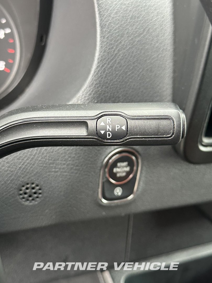 frontLeft : Mercedes Sprinter 317 CDI Gesloten bestelwagen