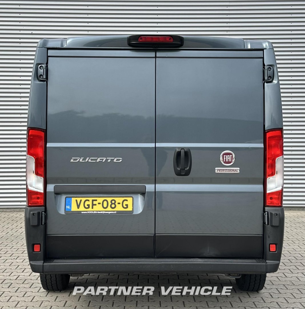 frontLeft : Fiat Ducato 120PK Suljettu pakettiauto