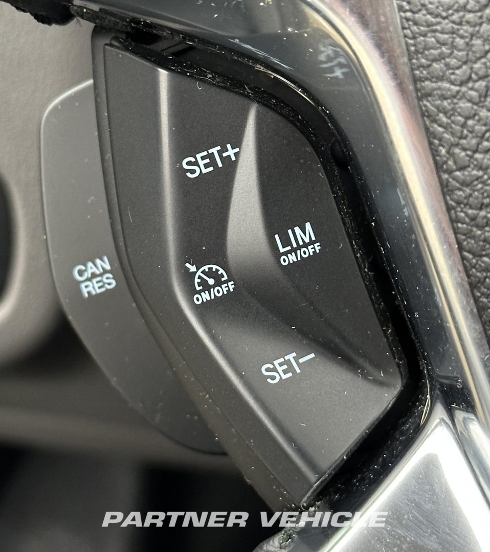 frontLeft : Ford Transit  Connect 100PK Furgone chiuso