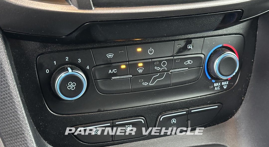 frontLeft : Ford Transit  Connect 100PK Furgone chiuso