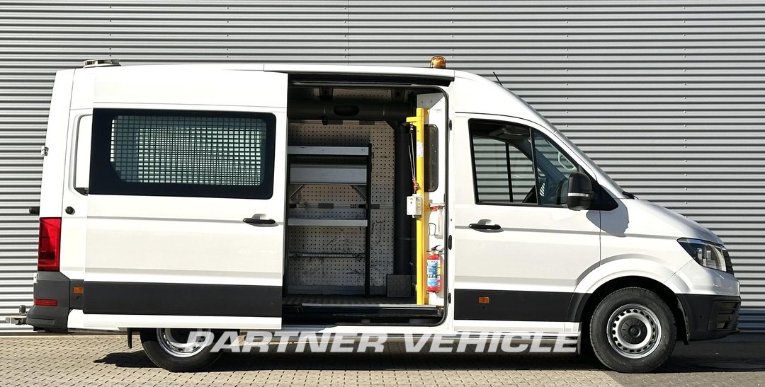 frontLeft : Volkswagen Crafter 140pk Kastenwagen