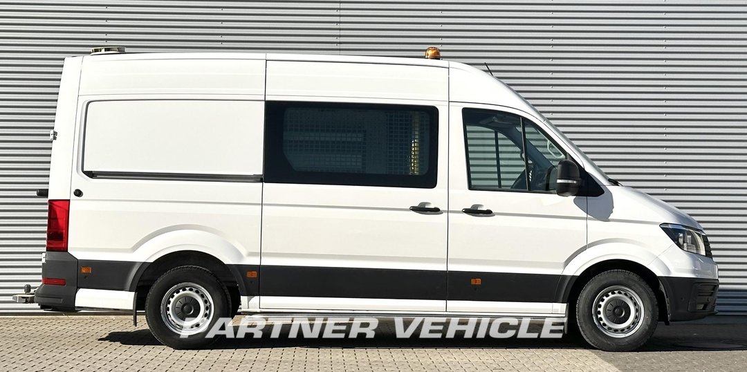 frontLeft : Volkswagen Crafter 140pk Kastenwagen