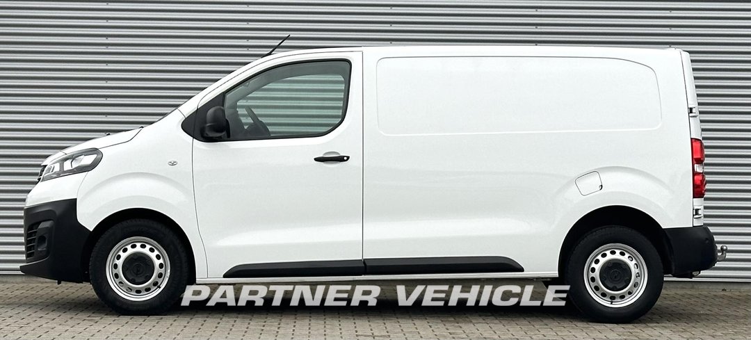 frontLeft : Opel Vivaro 120PK Suljettu pakettiauto