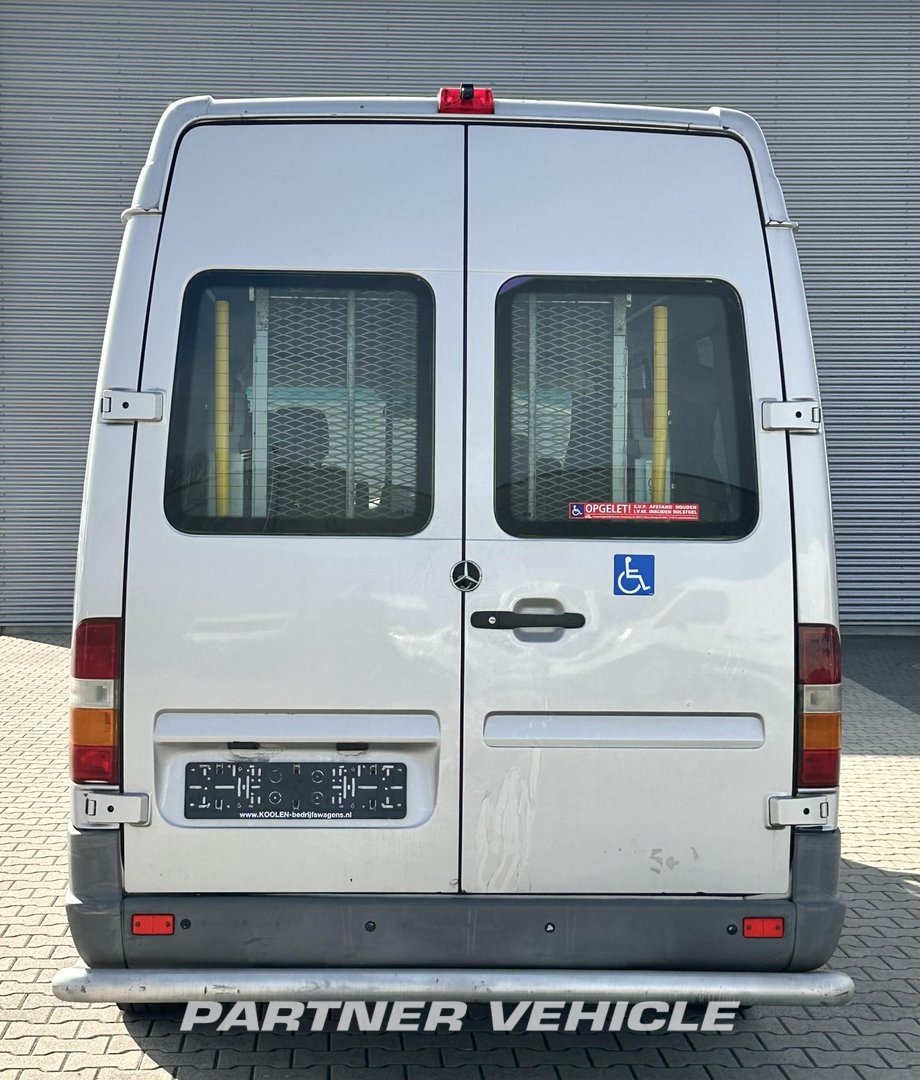 frontLeft : Mercedes Sprinter 308  CDI Transport wózków inwalidzkich