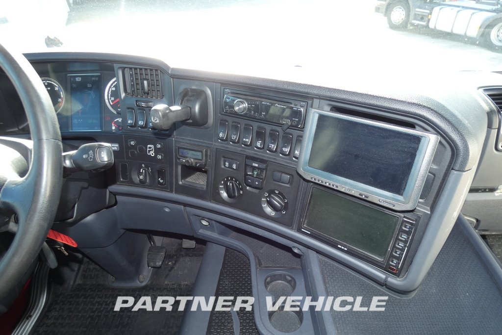 frontLeft : Scania G440 Trekkvogn