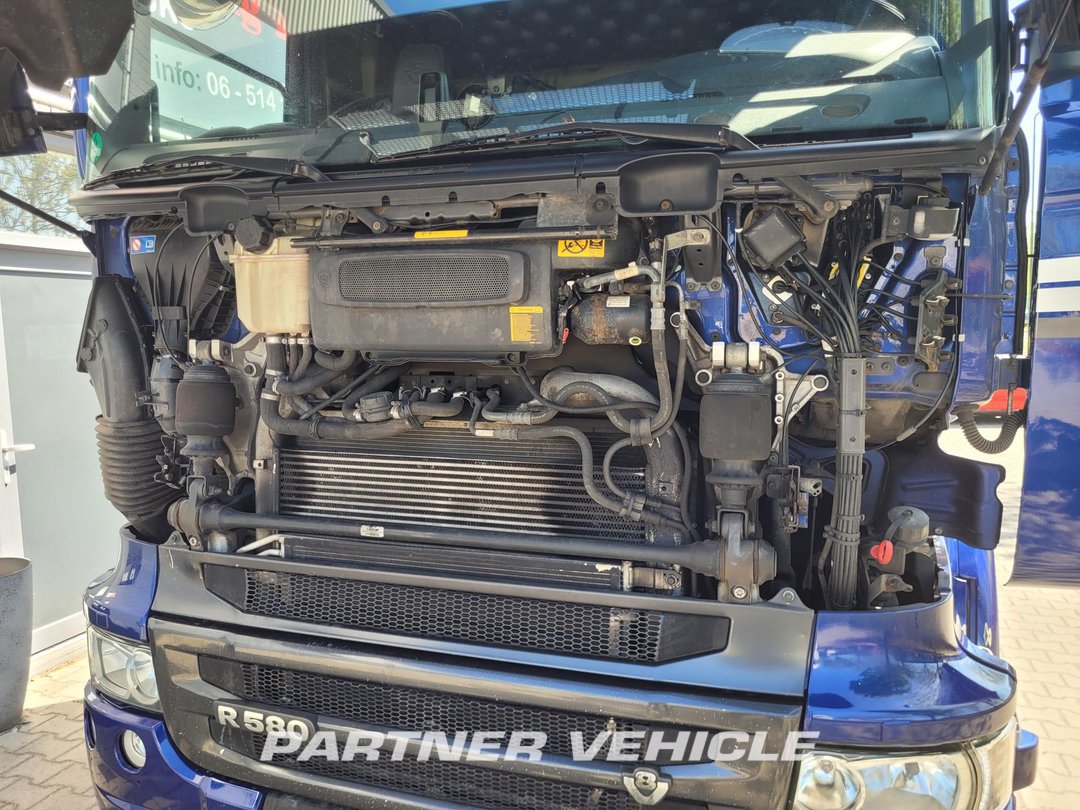 frontLeft : Scania R580 Tractor Unit