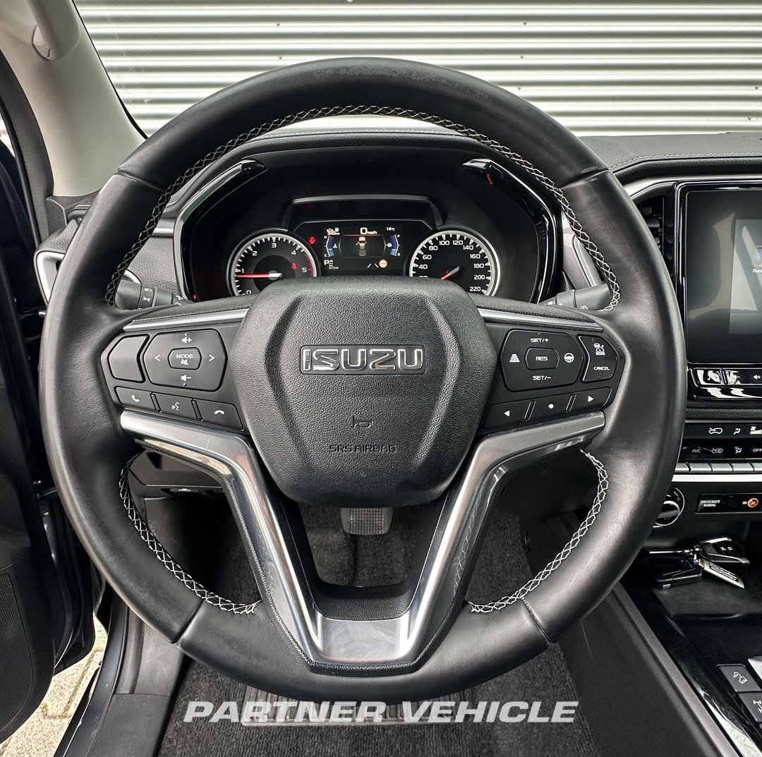 frontLeft : Isuzu D-max dubbele cabine Pick-up
