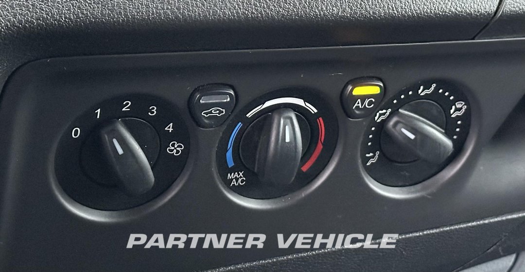 frontLeft : Ford Transit Custom  130PK Fourgon utilitaire
