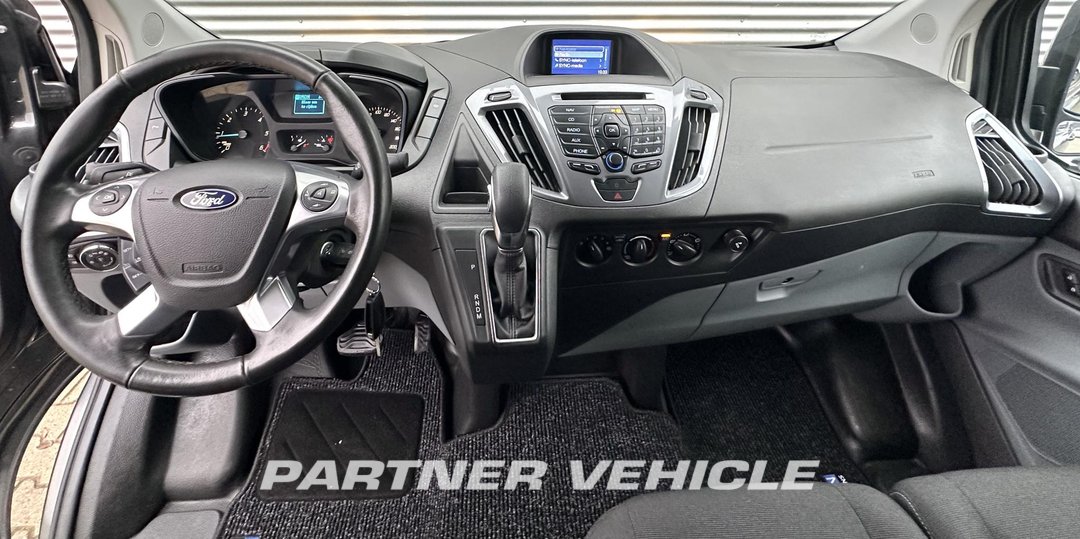 frontLeft : Ford Transit Custom  130PK Fourgon utilitaire