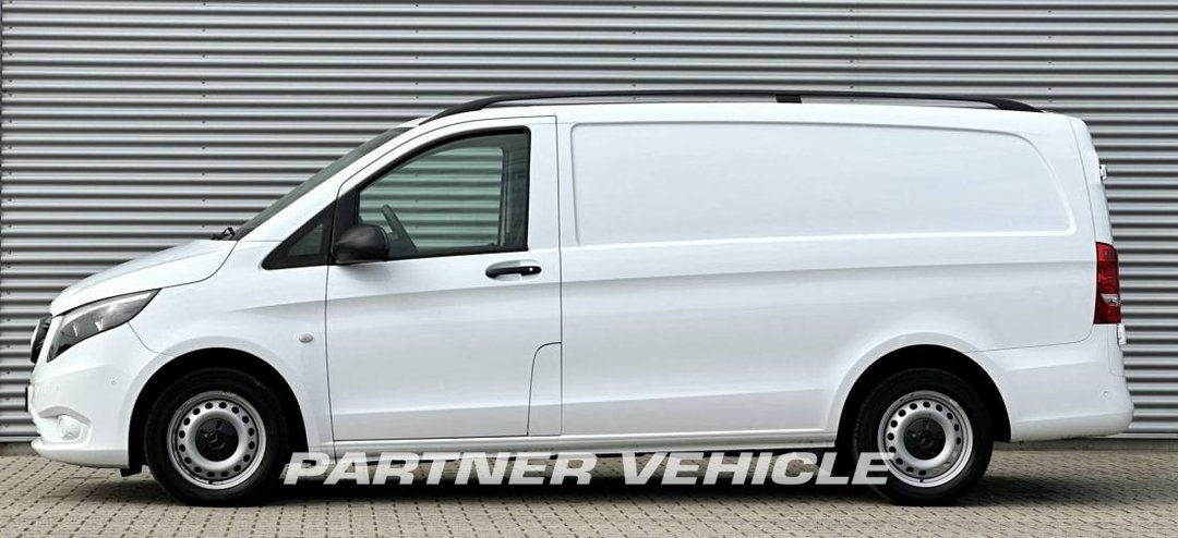 frontLeft : Mercedes Vito 114 Kastenwagen