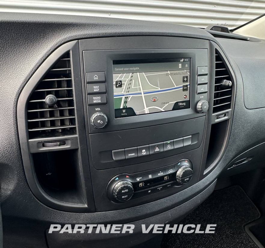 frontLeft : Mercedes Vito 114 Kastenwagen
