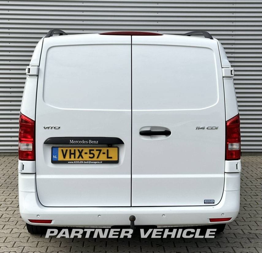frontLeft : Mercedes Vito 114 Kastenwagen