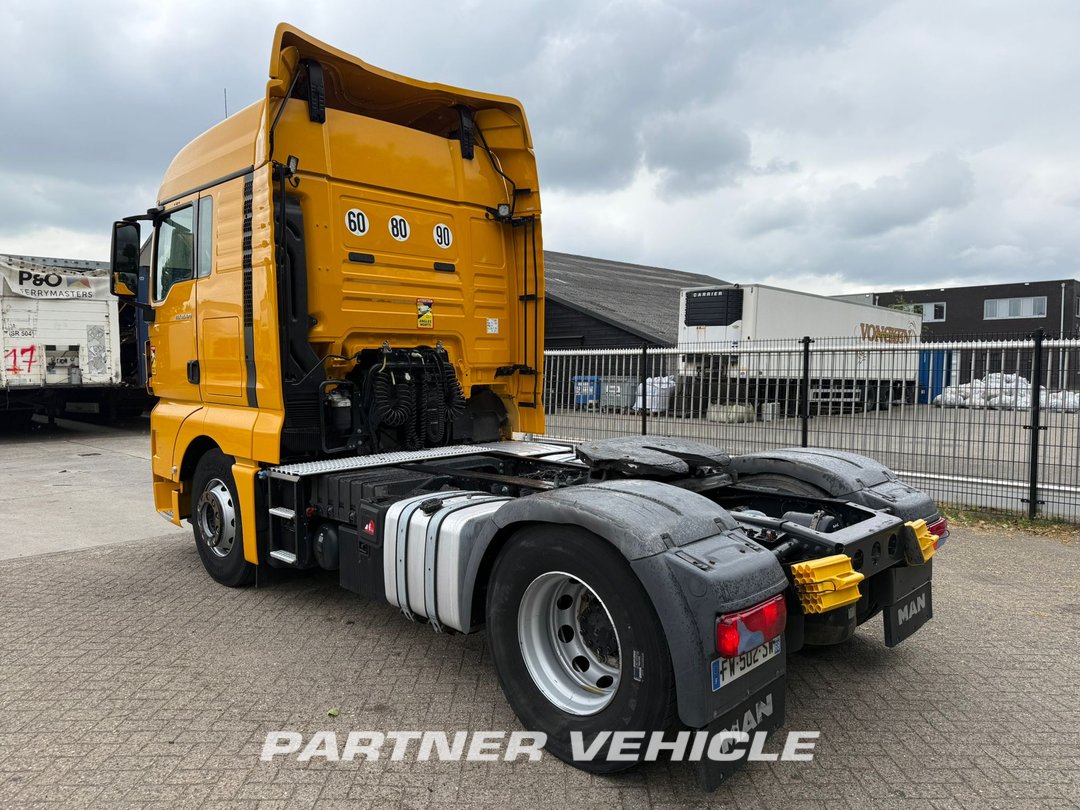 frontLeft : MAN TGX 18.470 Trækker