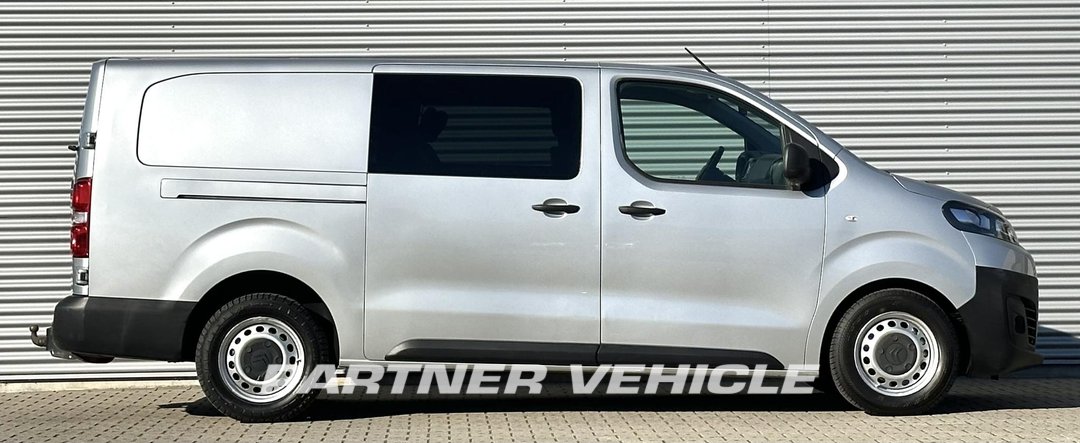 frontLeft : Citroën Dubbele cabine MARGE Minibussar skåpbilar