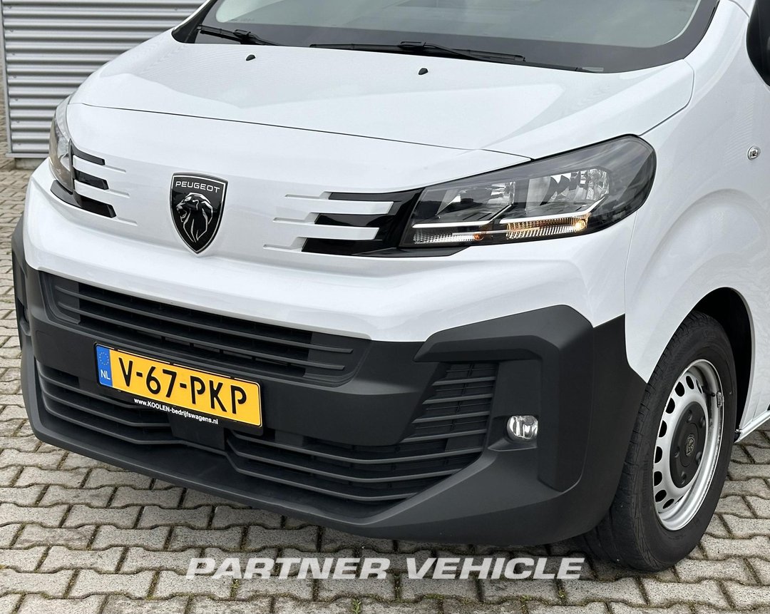 frontLeft : Peugeot Expert 140PK Minibussar skåpbilar