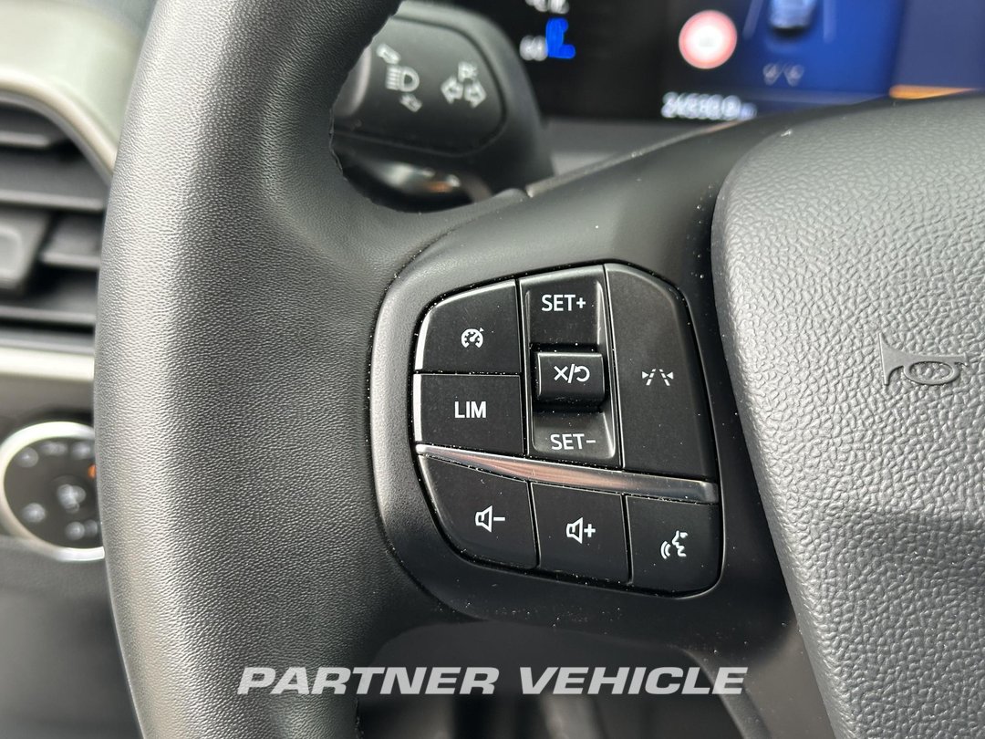 frontLeft : Ford Transit  Connect 100PK Furgone chiuso