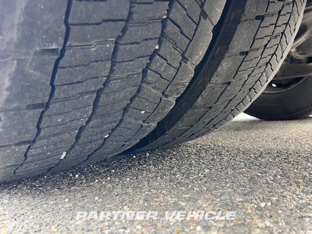 frontLeft : Mercedes Actros 1845 Tractor