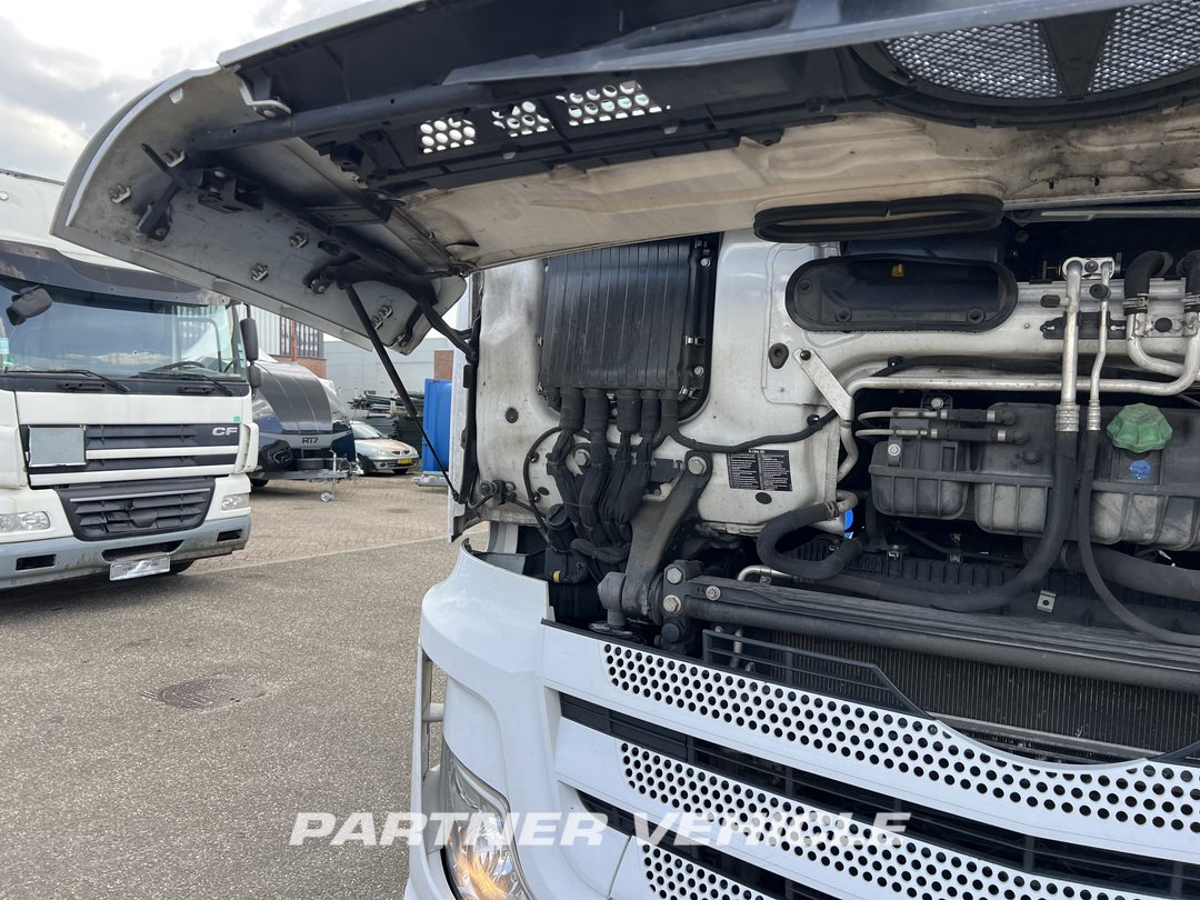 frontLeft : Mercedes Actros 1845 Tractor
