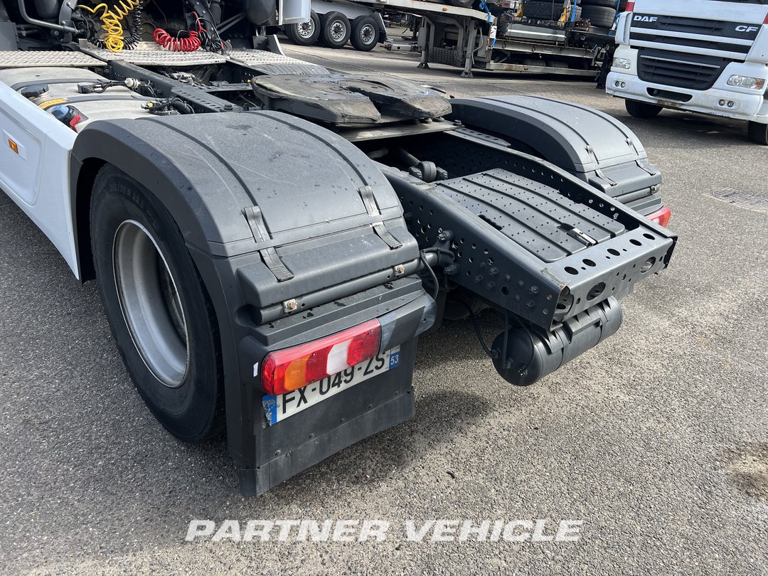frontLeft : Mercedes Actros 1845 Cap tractor