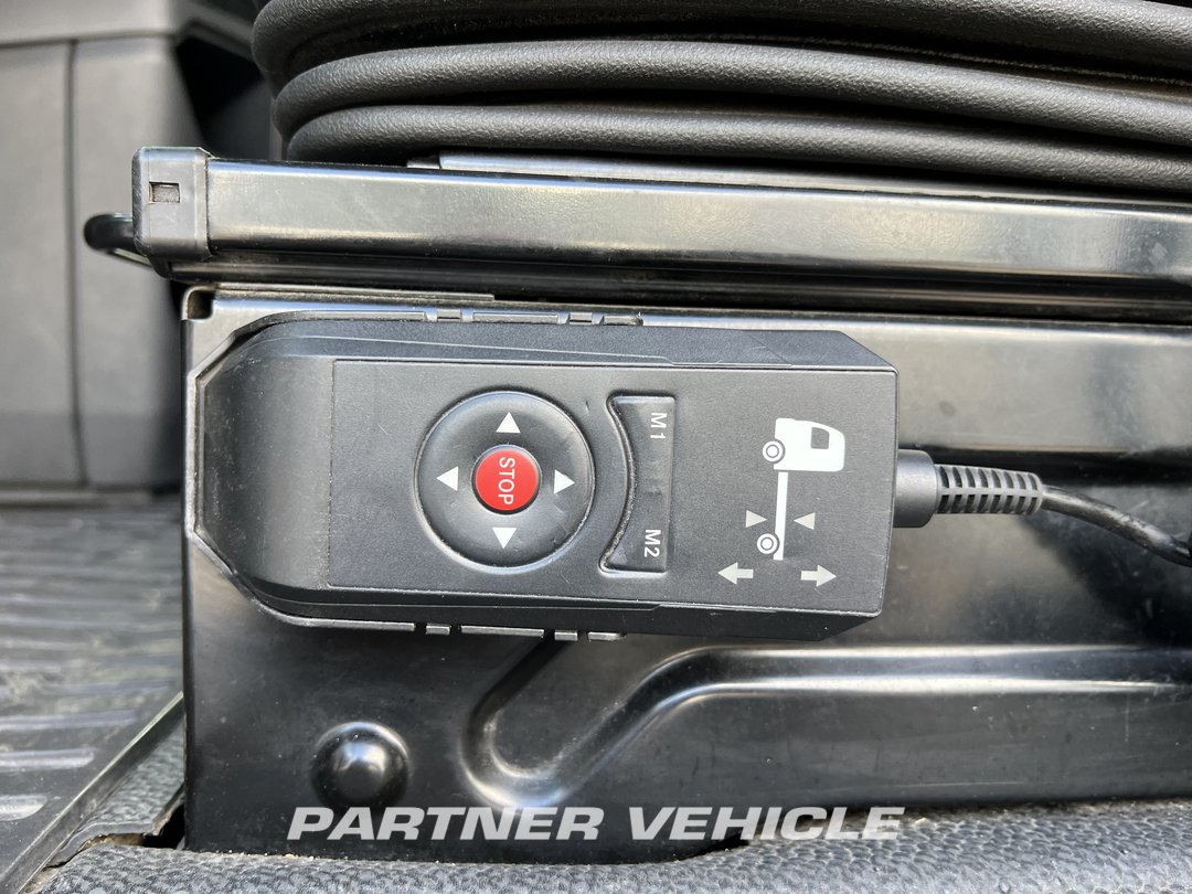 frontLeft : Mercedes Actros 1845 Cap tractor