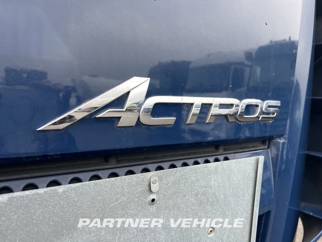 frontLeft : Mercedes Actros 1848 Tractor