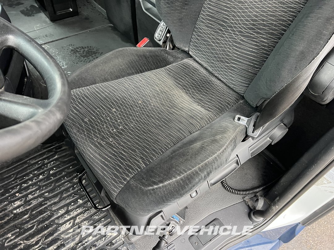 frontLeft : Mercedes Actros 1848 Tractor