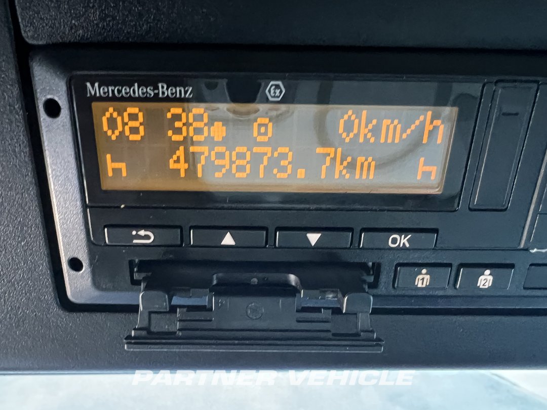 frontLeft : Mercedes Actros 1848 Cap tractor