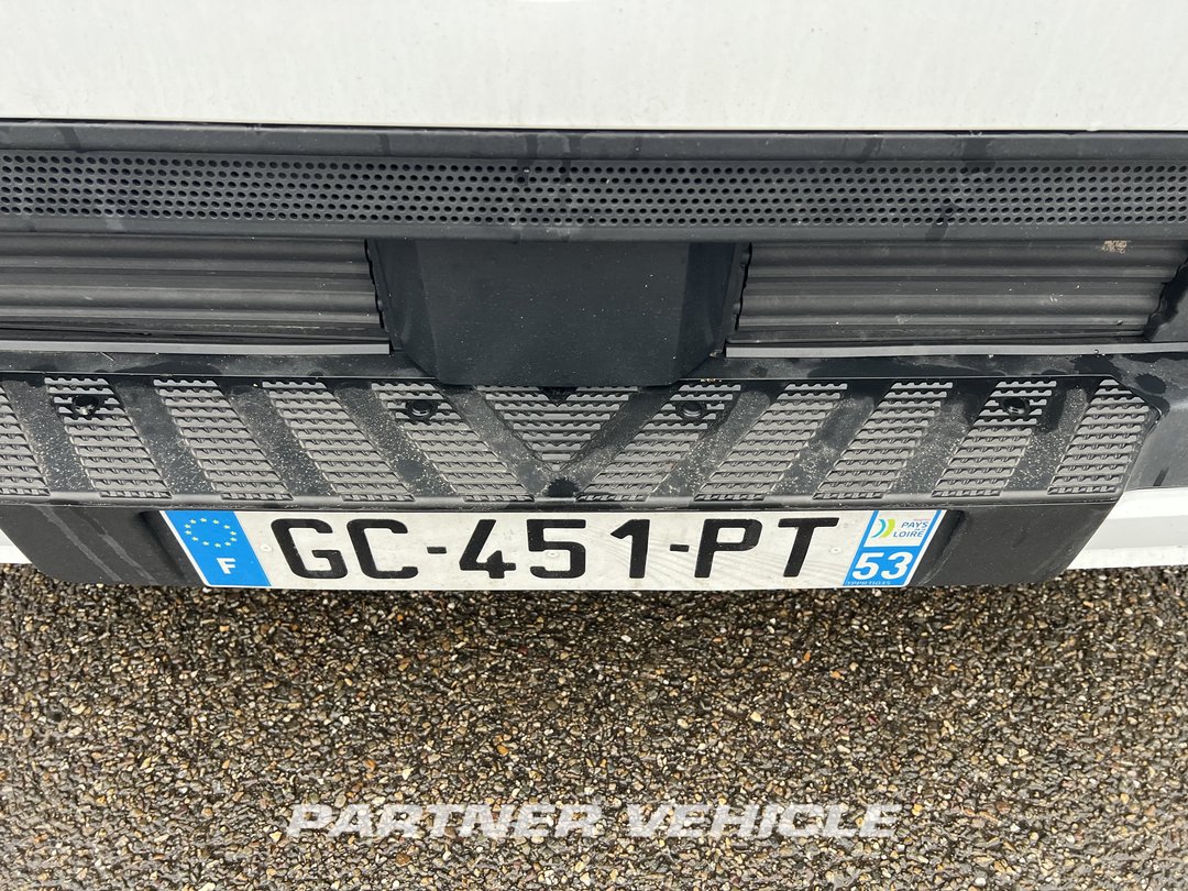 frontLeft : Mercedes Actros 1845 Tractor